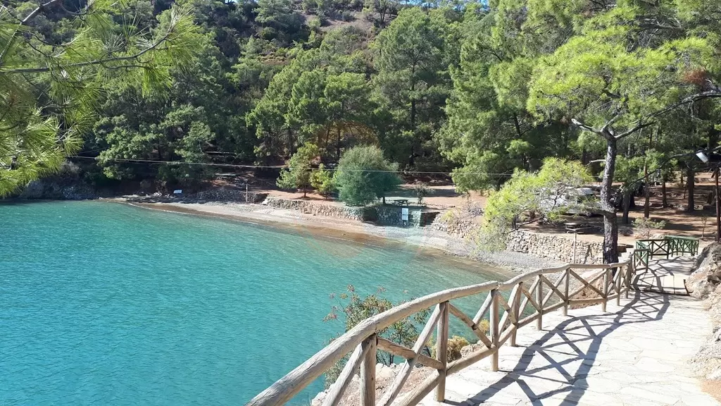 卡特兰西湾 卡特兰西湾